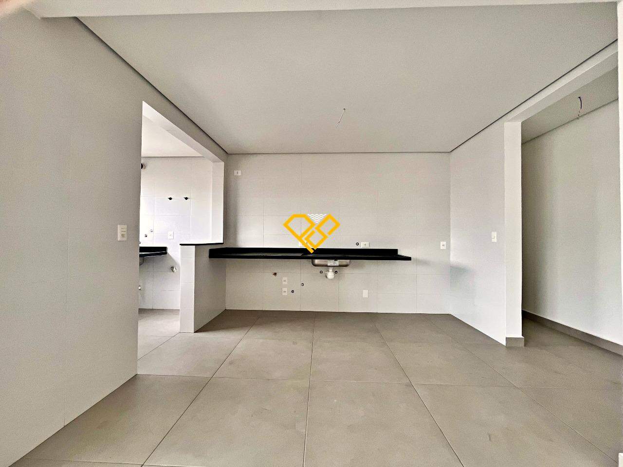 Apartamento à venda no Boqueirão: Sala e cozinha integrada