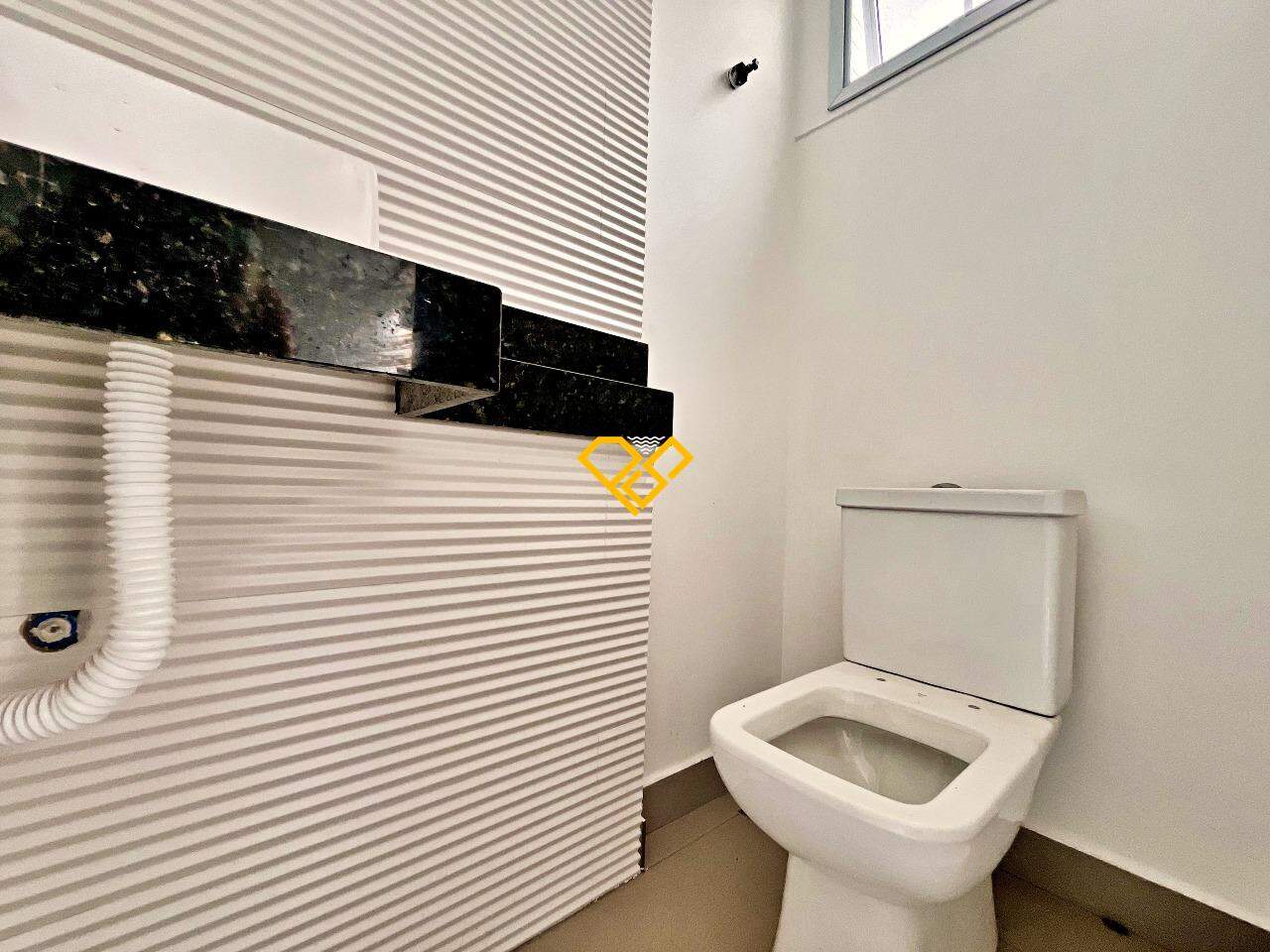 Apartamento à venda no Boqueirão: Lavabo