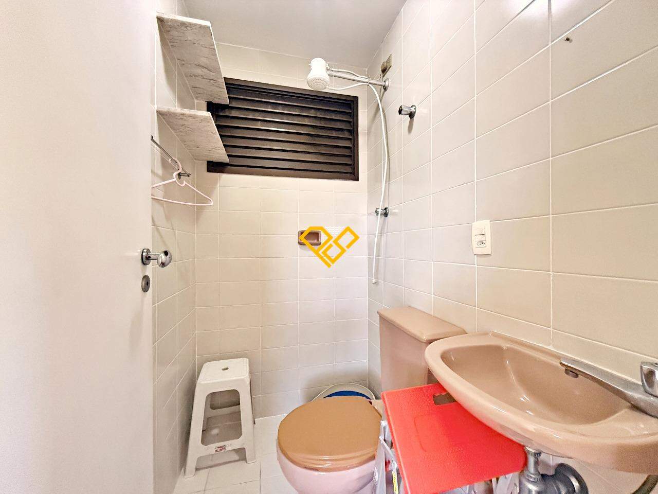 Apartamento à venda no Boqueirão: Wc de serviço