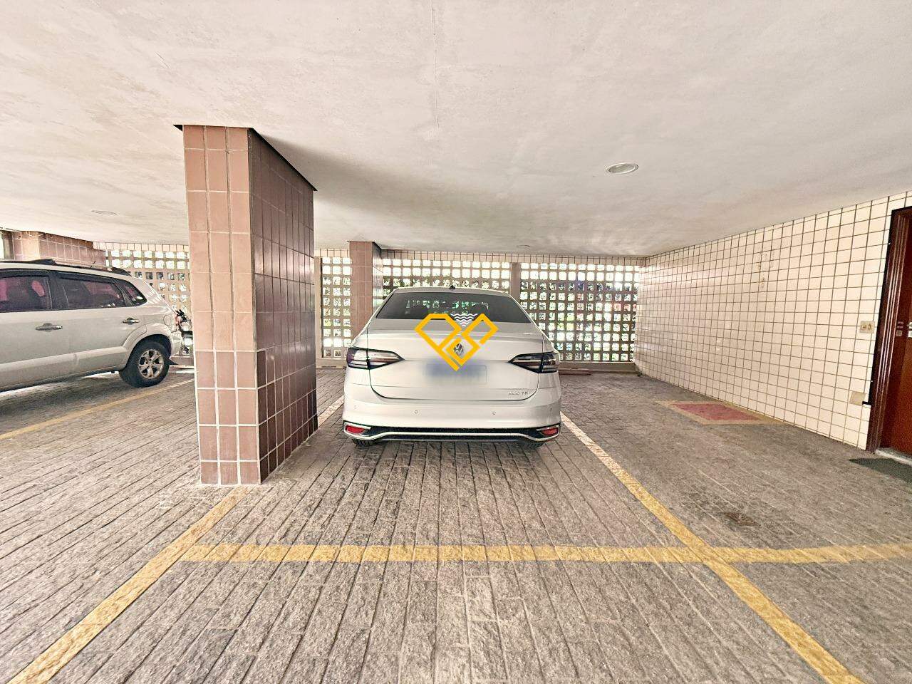 Apartamento à venda no Boqueirão: Garagem