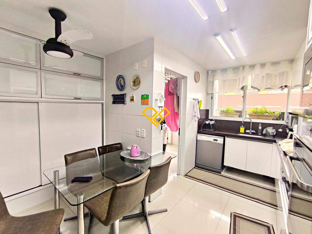 Apartamento para aluguel no Gonzaga: Cozinha