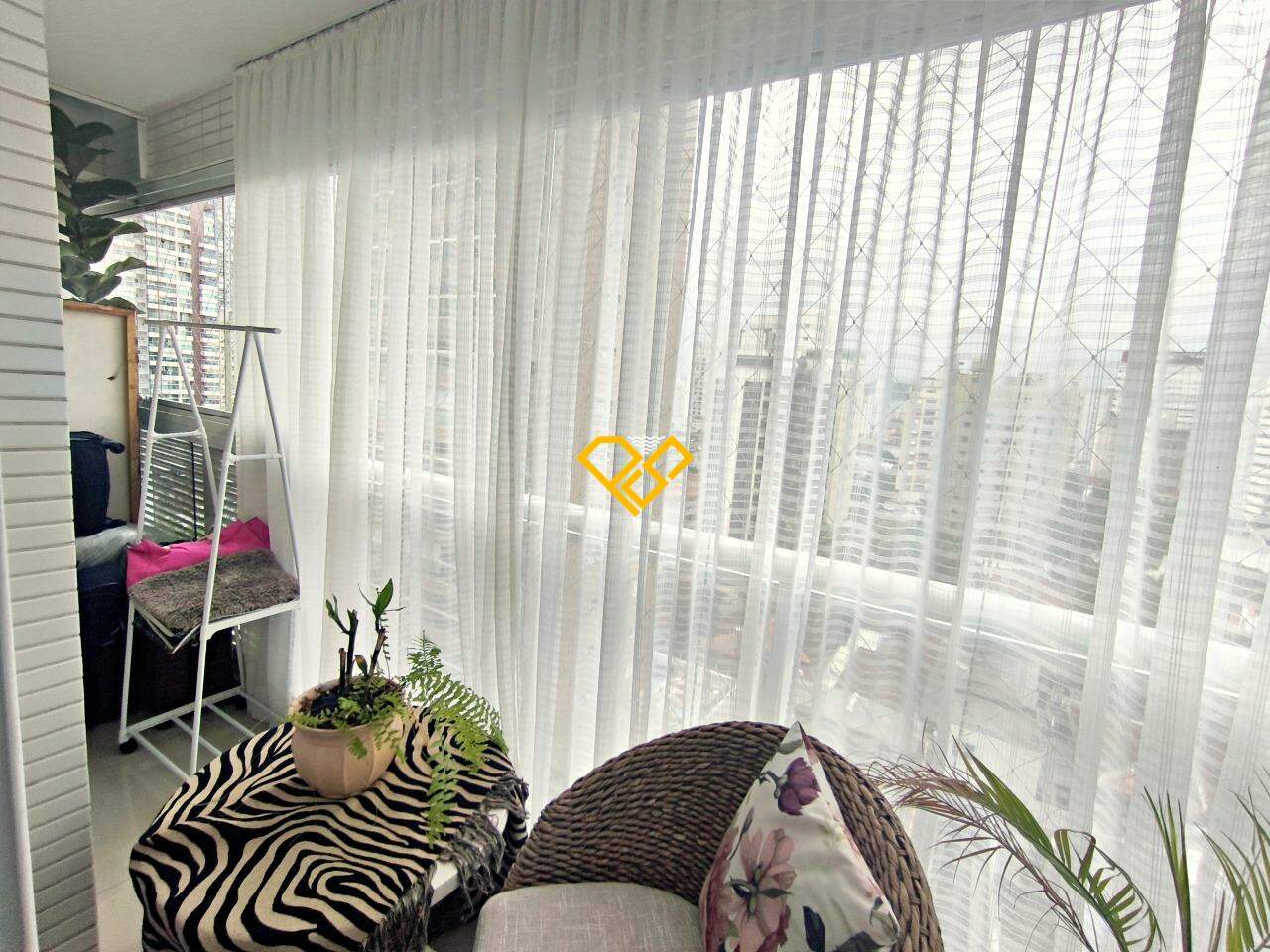 Apartamento para aluguel no Gonzaga: Varanda