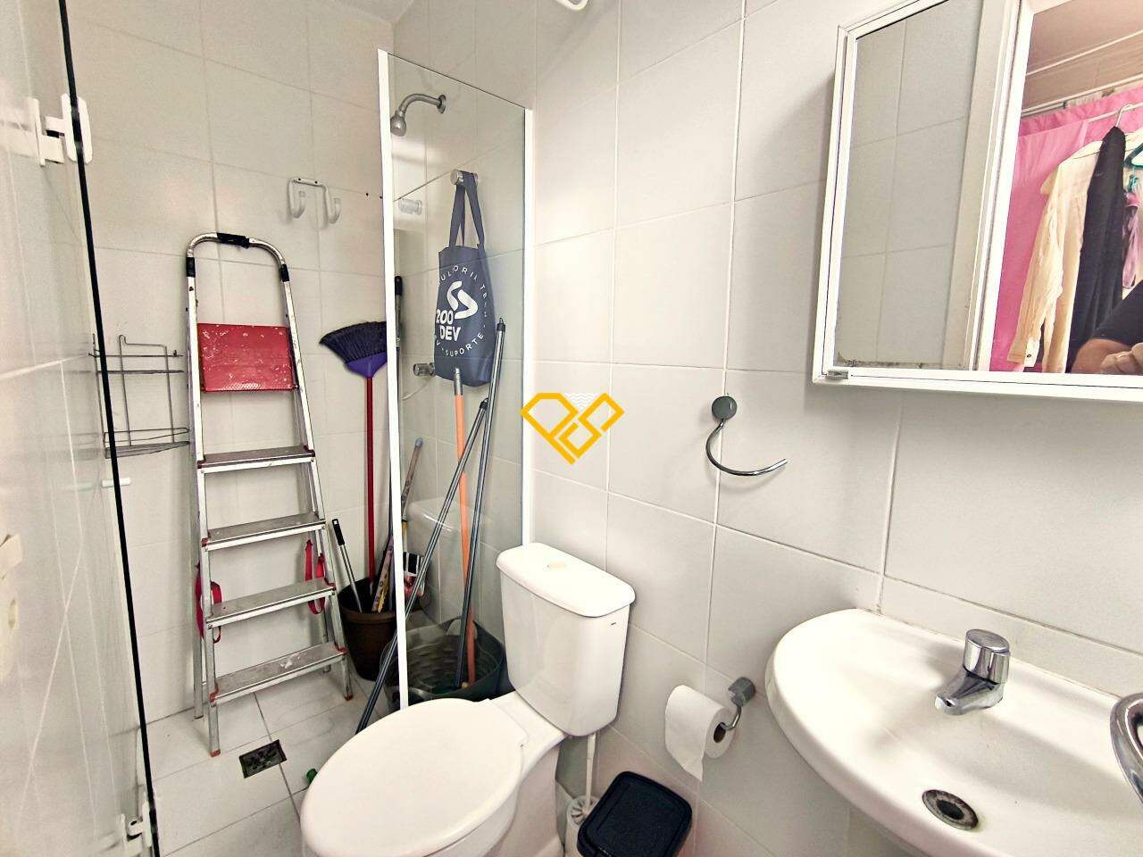 Apartamento para aluguel no Gonzaga: Wc de serviço