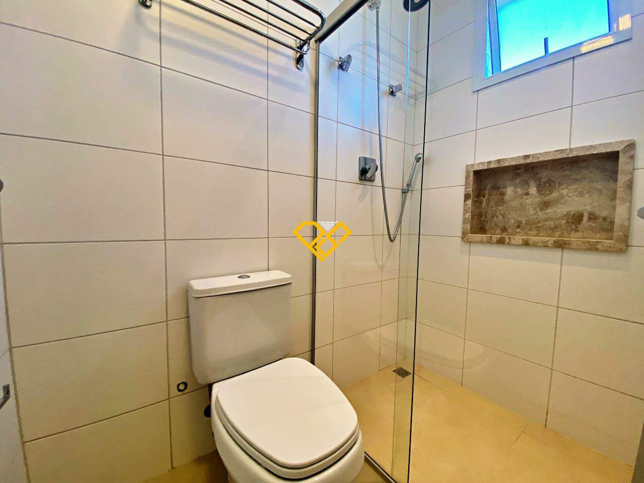 Apartamento à venda no Embaré: Wc suíte americana 2 e 3
