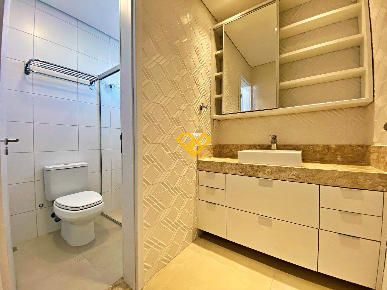 Apartamento à venda no Embaré: Wc suíte americana 2 e 3