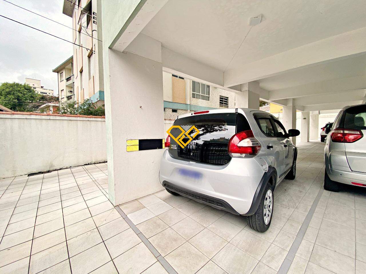 Apartamento à venda no Ponta da Praia: Garagem