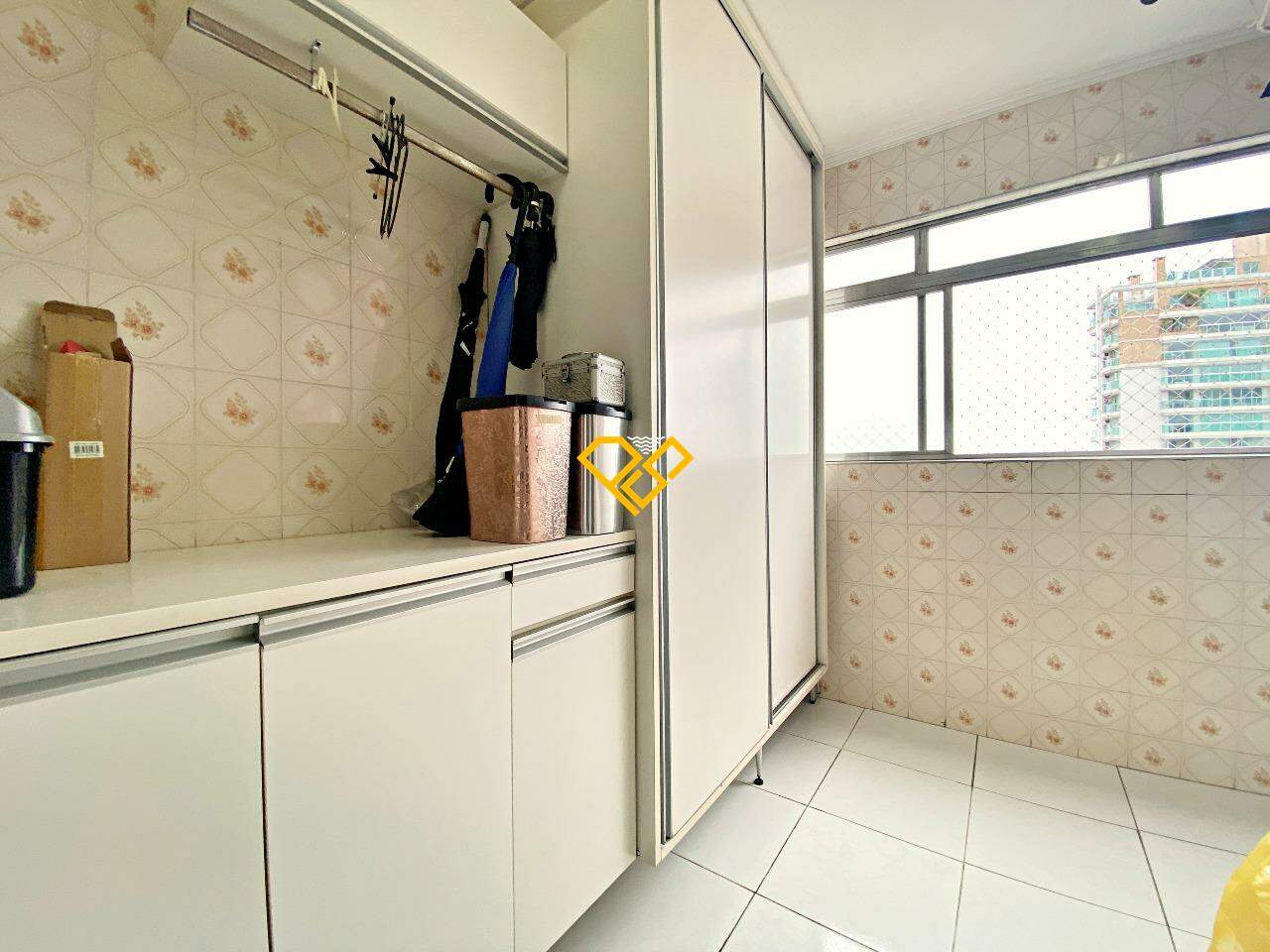 Apartamento à venda no Ponta da Praia: Área de serviço
