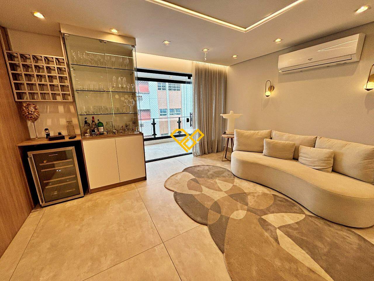 Apartamento à venda no Embaré: Sala