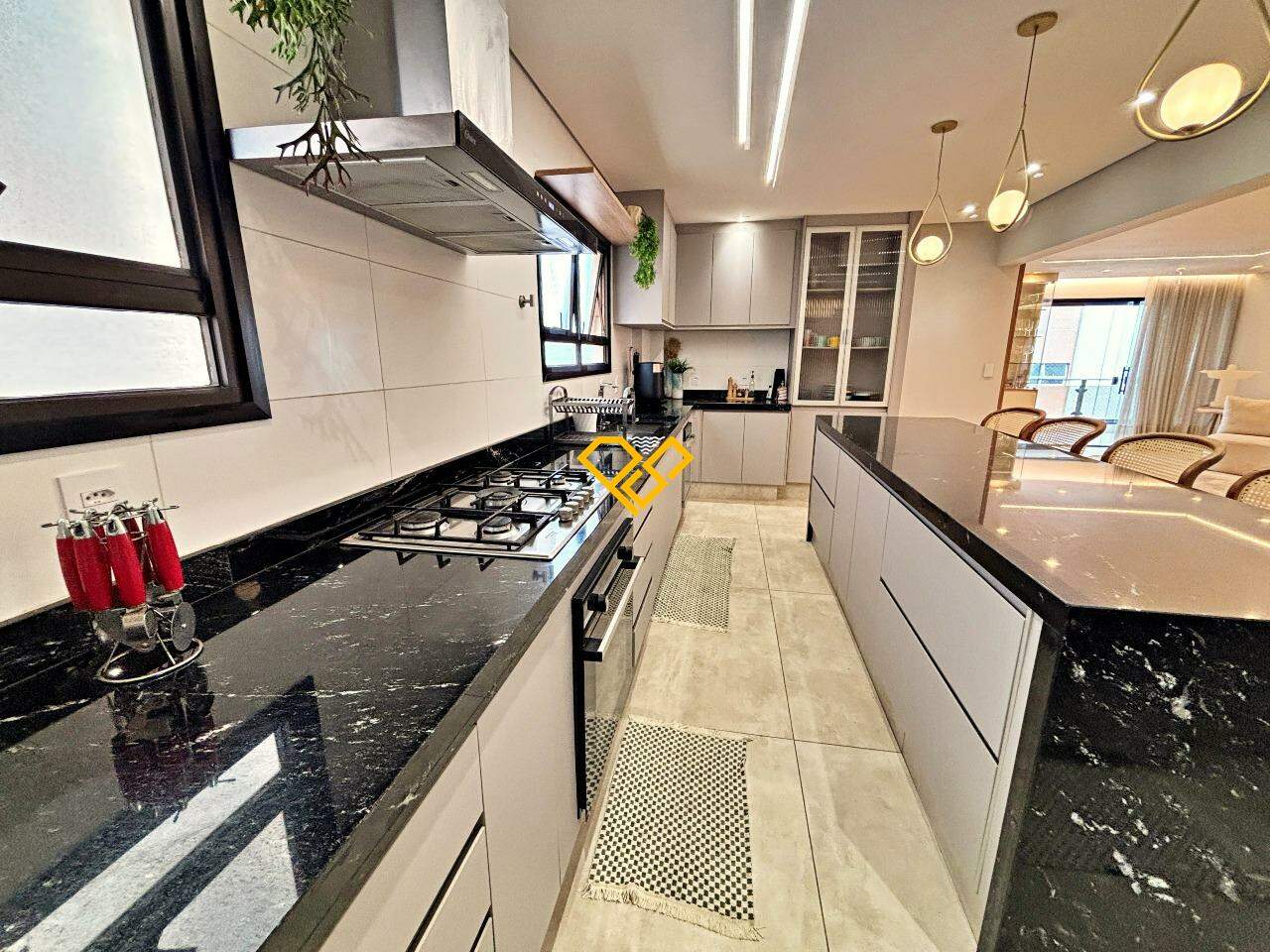 Apartamento à venda no Embaré: Cozinha