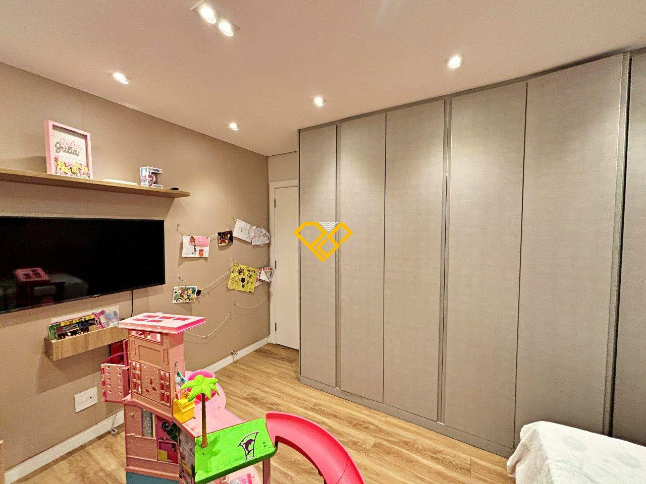 Apartamento à venda no Embaré: Dormitório 2 - suíte