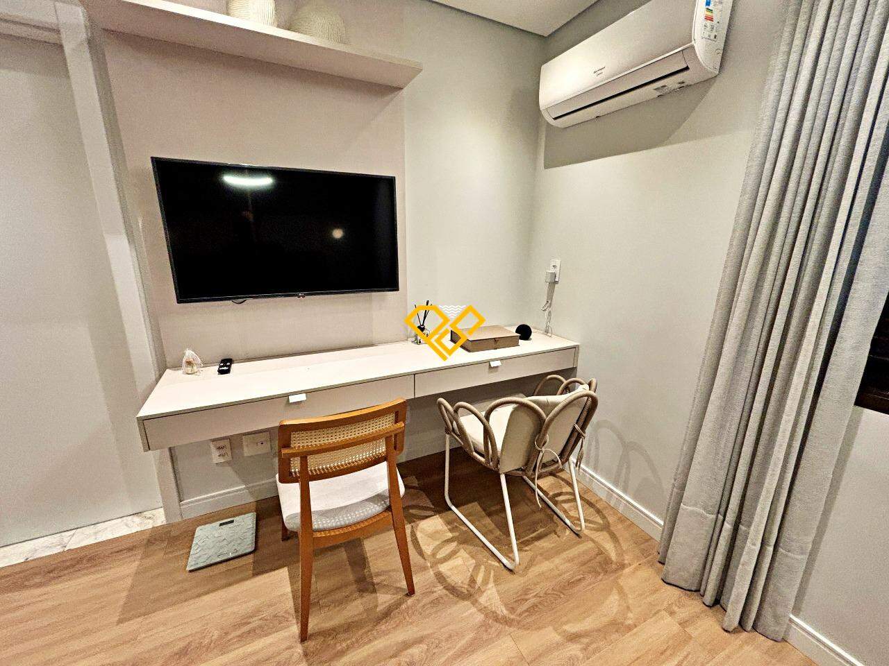 Apartamento à venda no Embaré: Dormitório 1 - suíte master