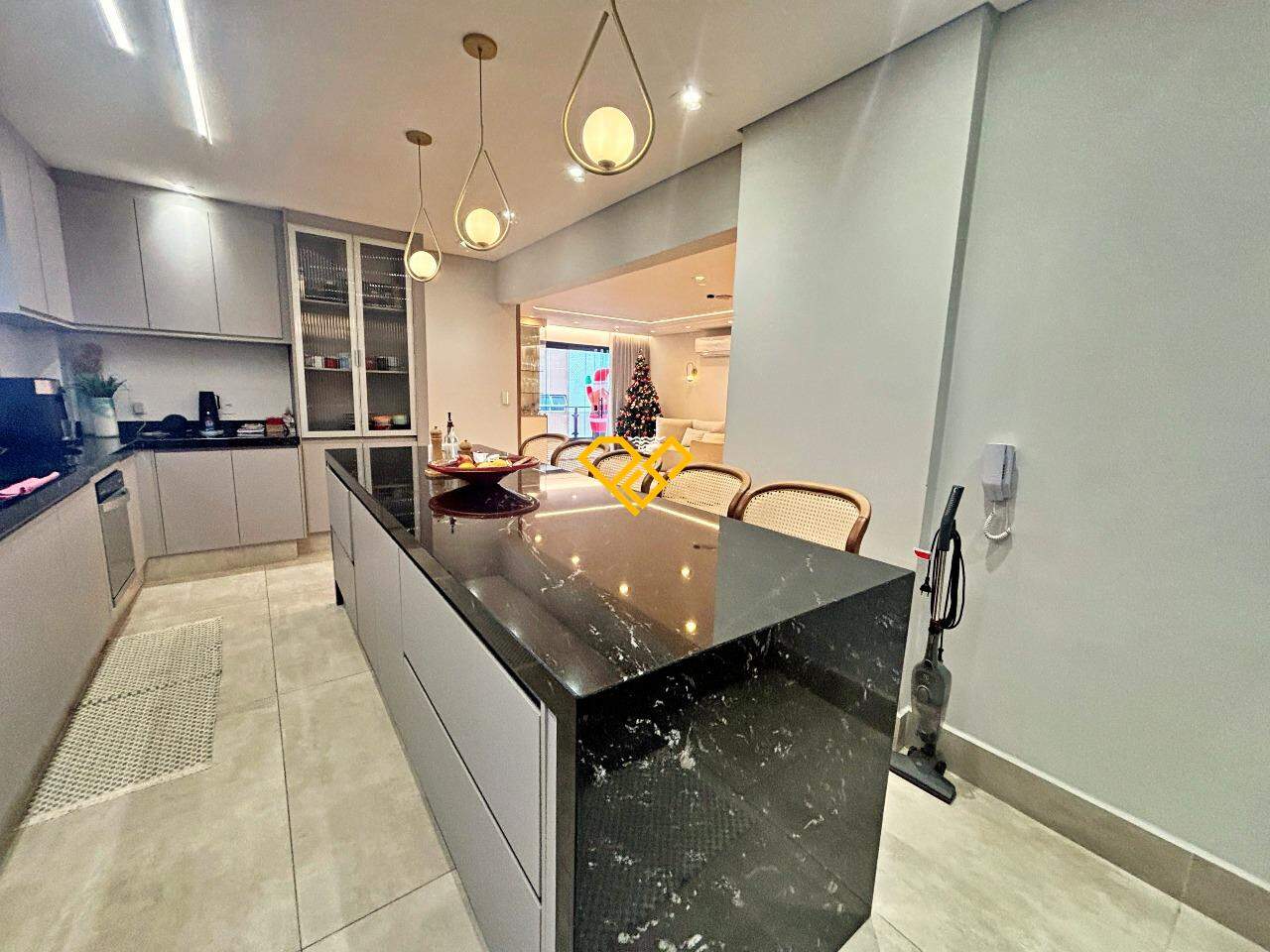 Apartamento à venda no Embaré: Cozinha