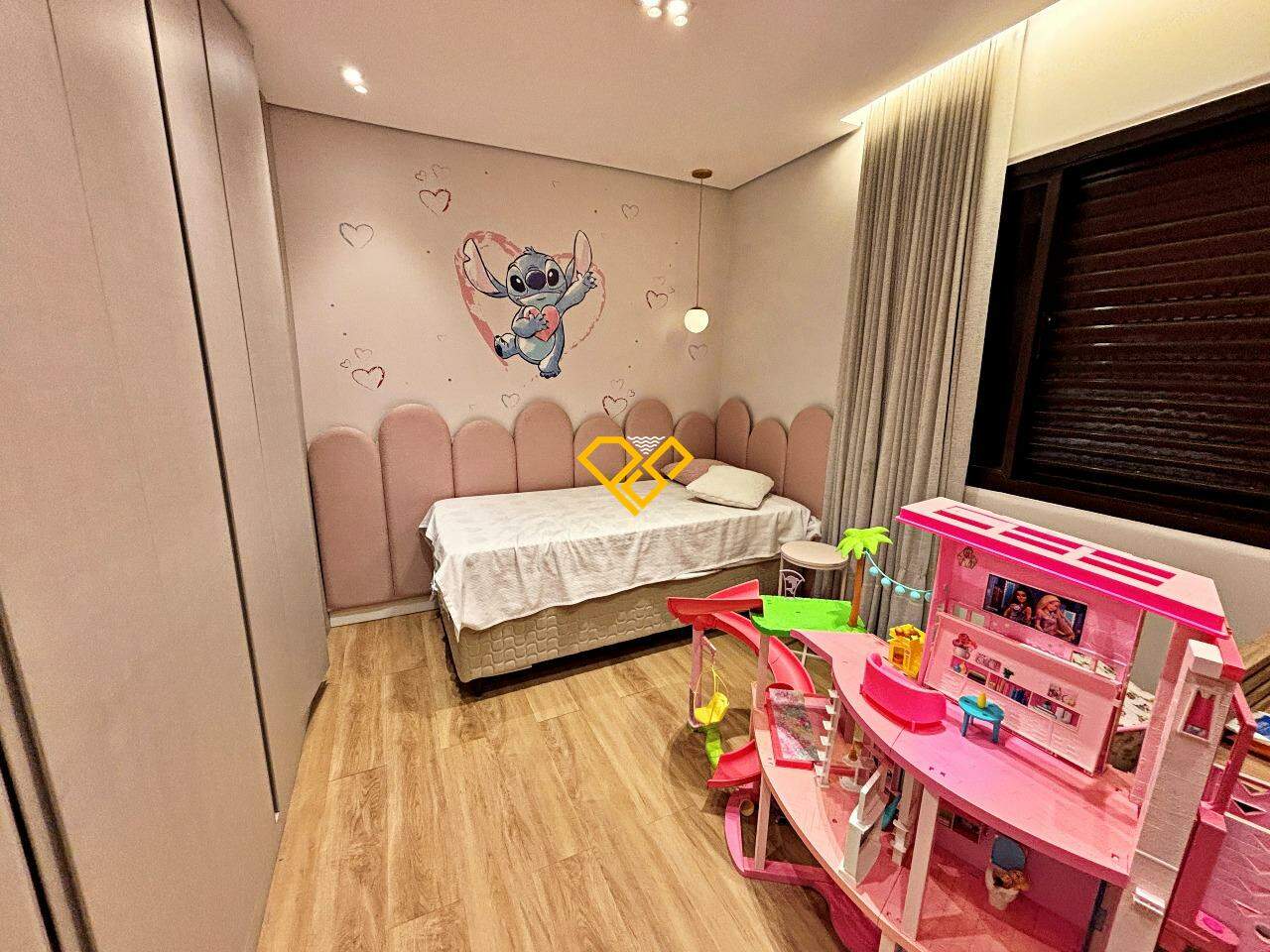 Apartamento à venda no Embaré: Dormitório 2 - suíte