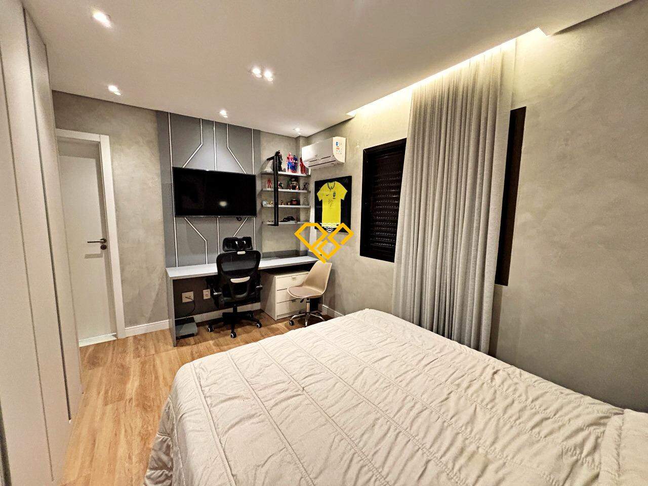 Apartamento à venda no Embaré: Dormitório 2 - suíte