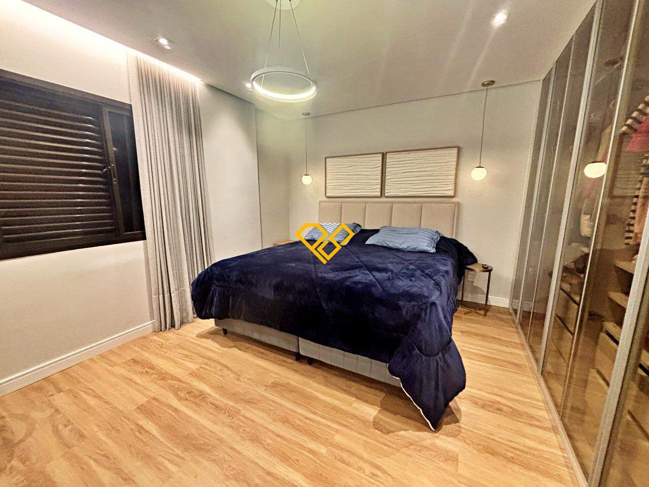 Apartamento à venda no Embaré: Dormitório 1 - suíte master