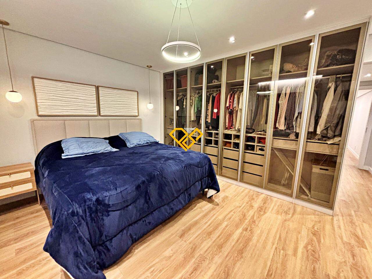 Apartamento à venda no Embaré: Dormitório 1 - suíte master