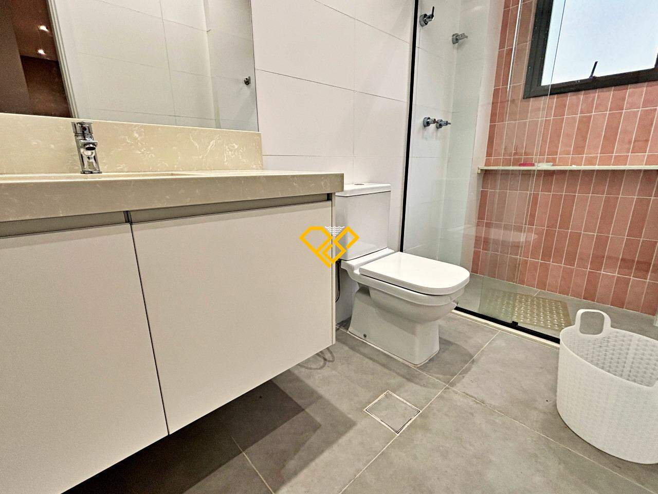 Apartamento à venda no Embaré: Wc suíte