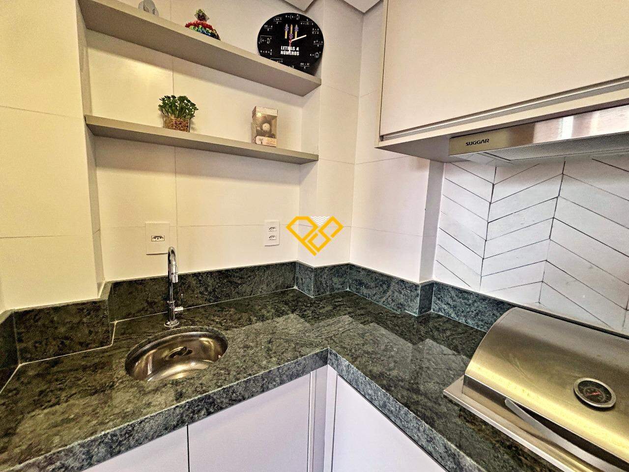 Apartamento à venda no Embaré: Varanda