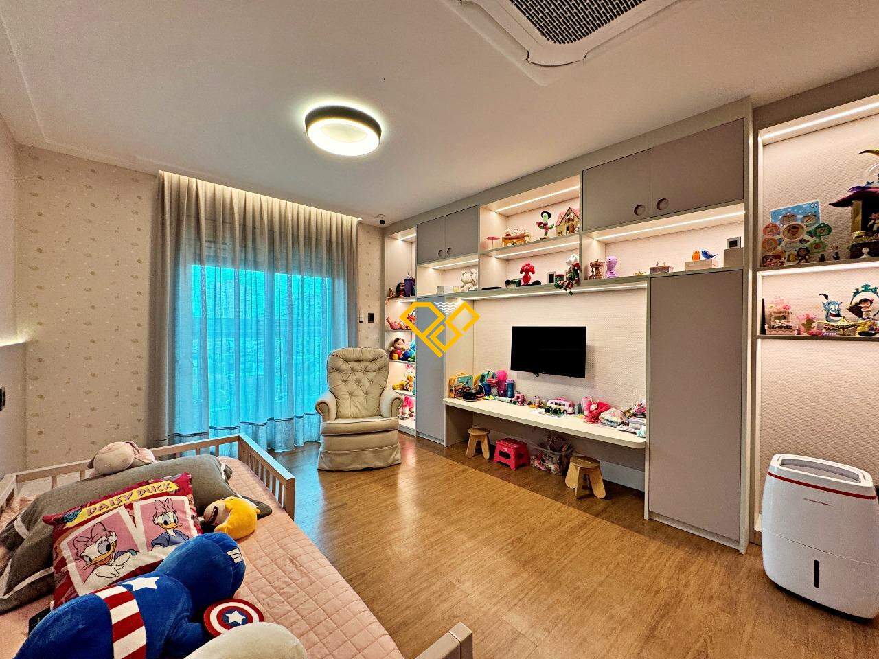 Apartamento à venda no Ponta da Praia: Suíte 3