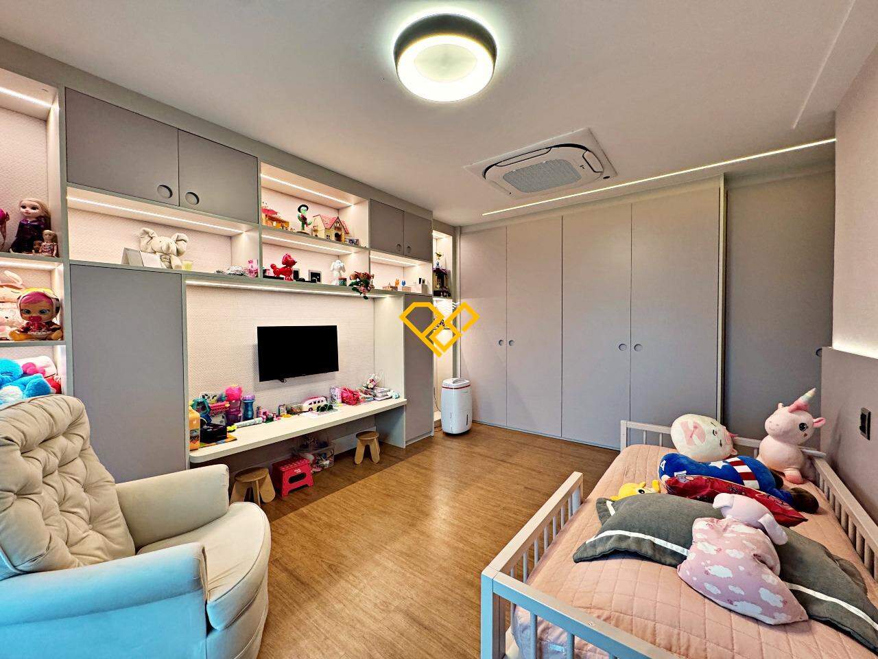 Apartamento à venda no Ponta da Praia: Suíte 3