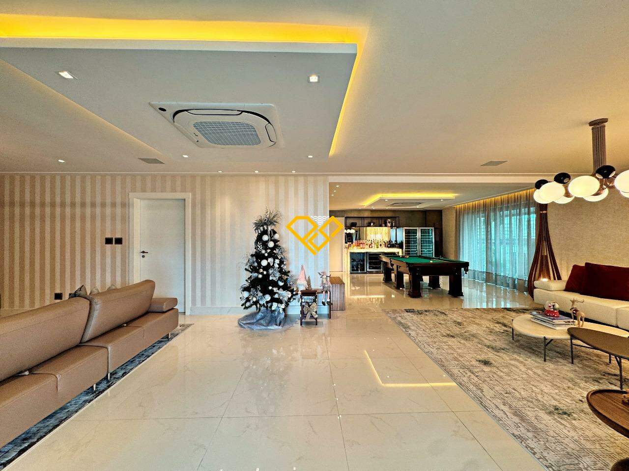 Apartamento à venda no Ponta da Praia: Sala