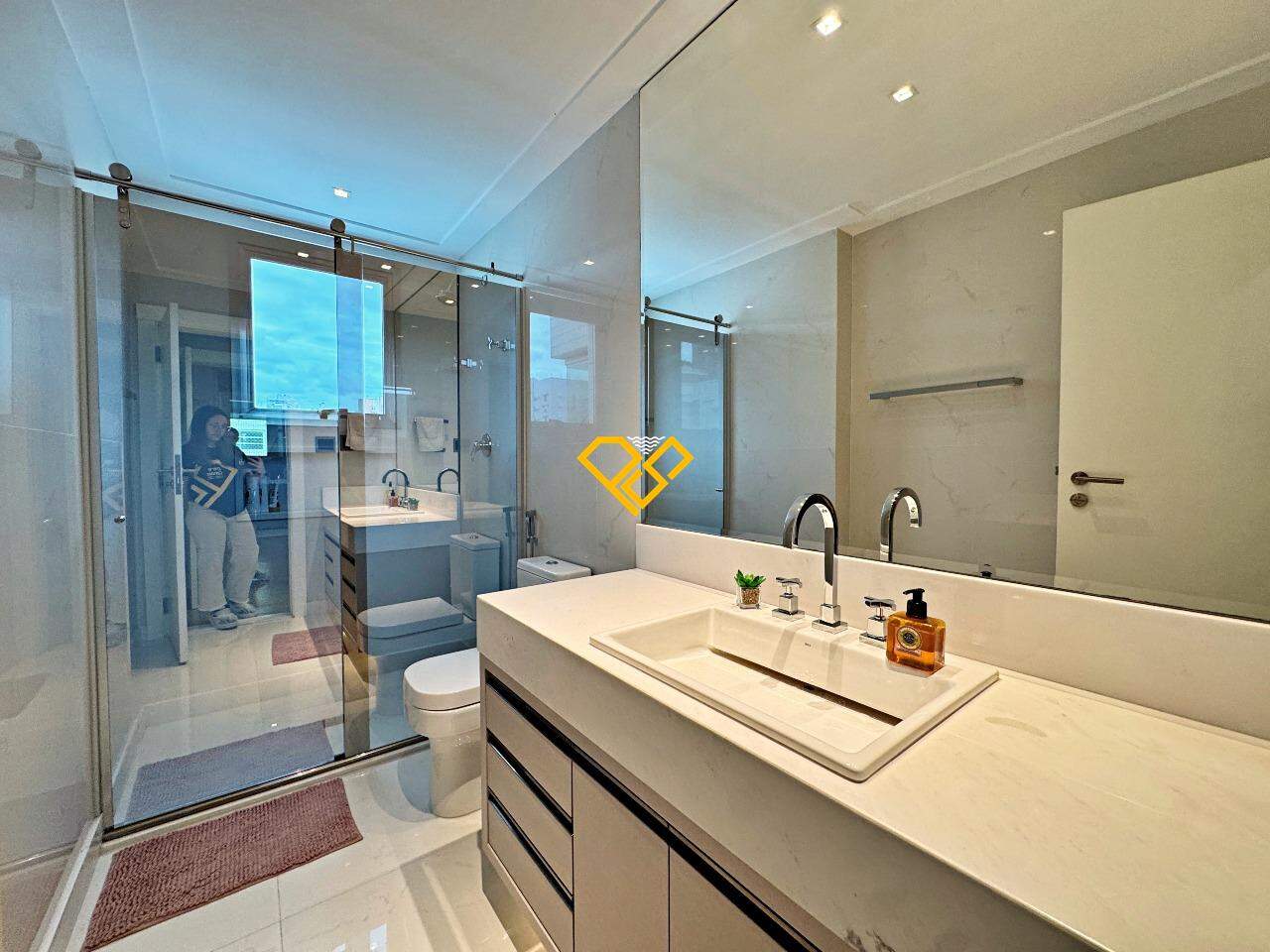 Apartamento à venda no Ponta da Praia: Wc suíte 3