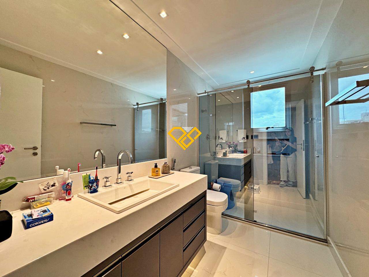 Apartamento à venda no Ponta da Praia: Wc suíte 2