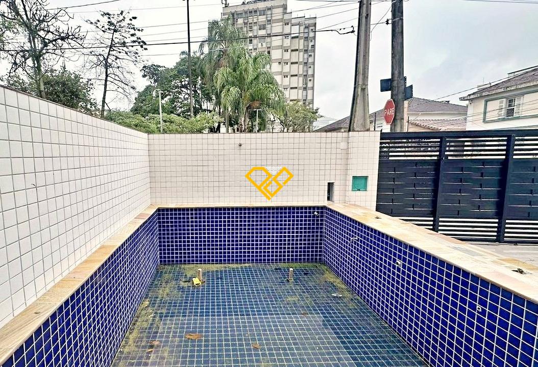 Sobrado à venda no Vila Belmiro: Piscina