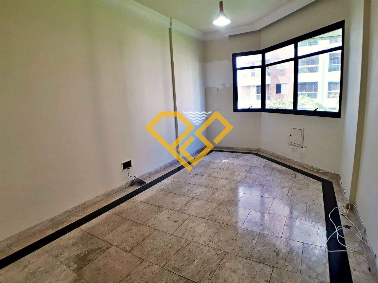 Apartamento à venda no Embaré: 