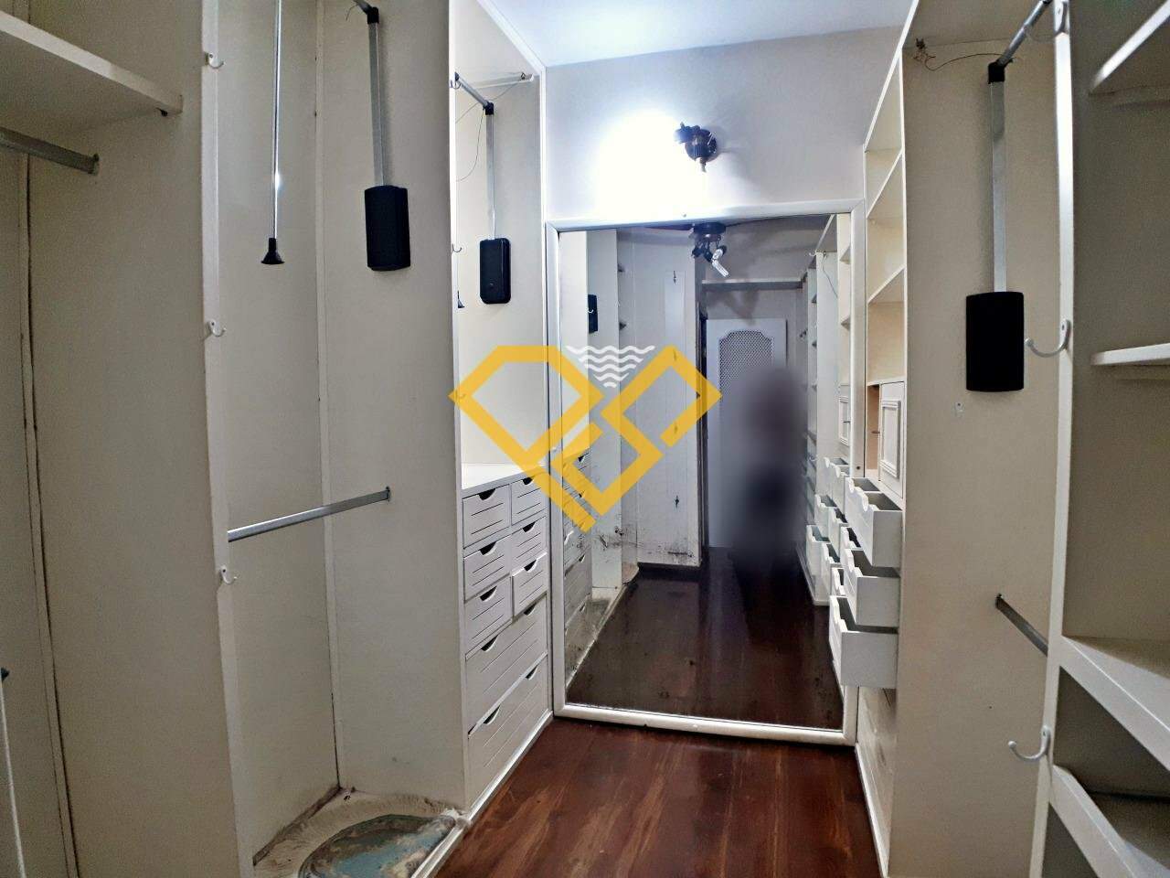 Apartamento à venda no Embaré: 