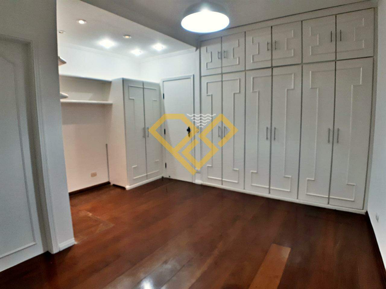 Apartamento à venda no Embaré: 