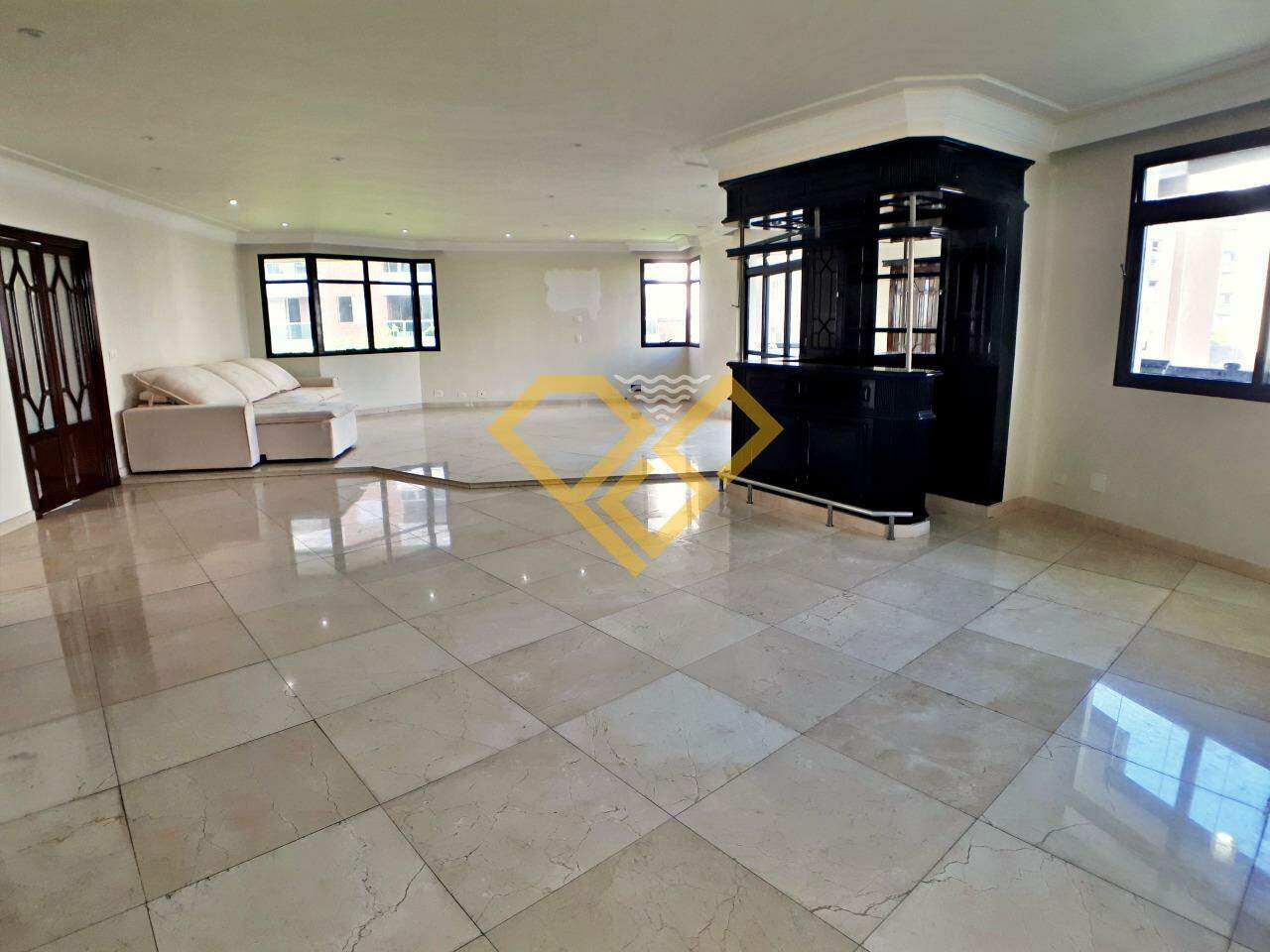 Apartamento à venda no Embaré: 