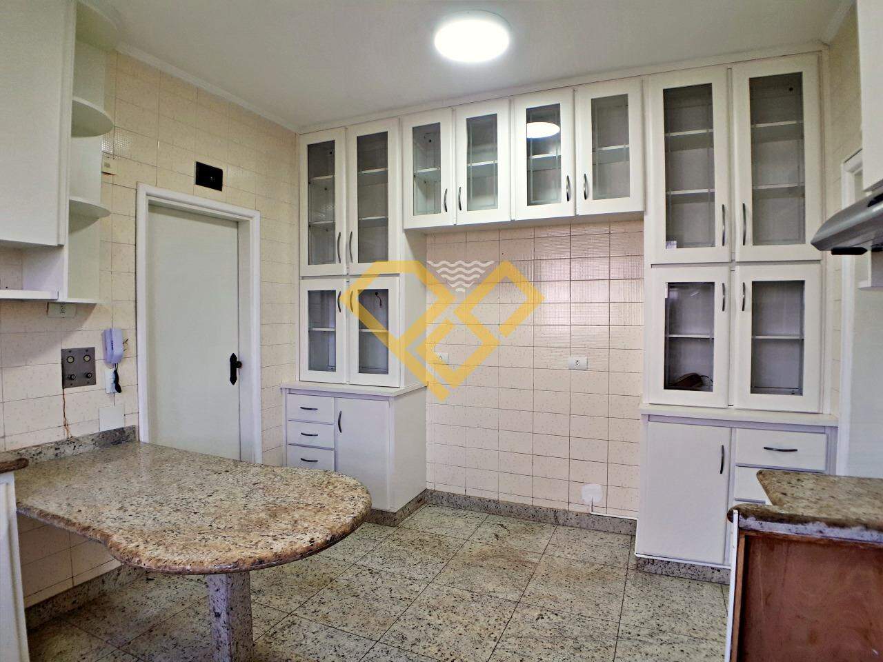 Apartamento à venda no Embaré: 