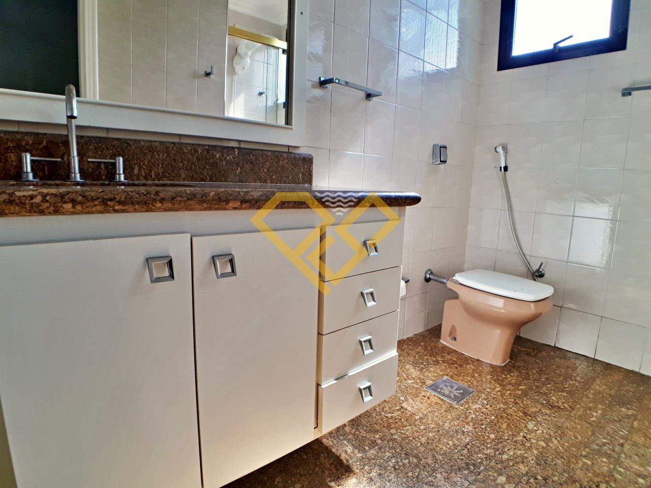 Apartamento à venda no Embaré: 