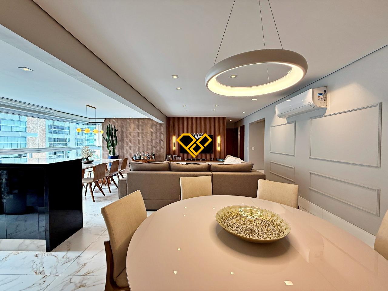 Apartamento à venda no Ponta da Praia: Sala