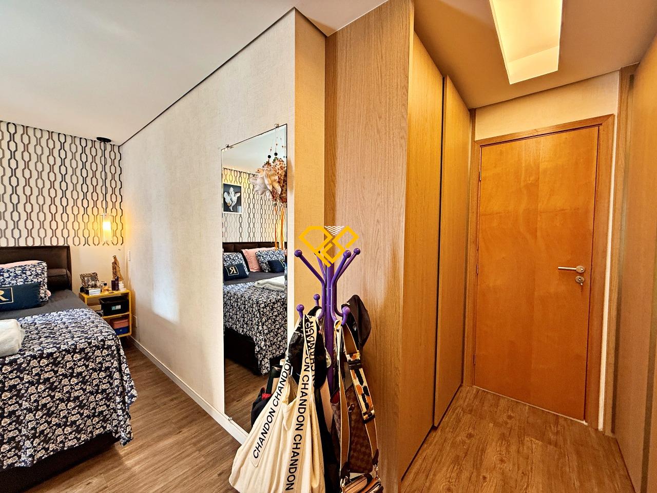 Apartamento à venda no Ponta da Praia: Dormitório 1 - suíte