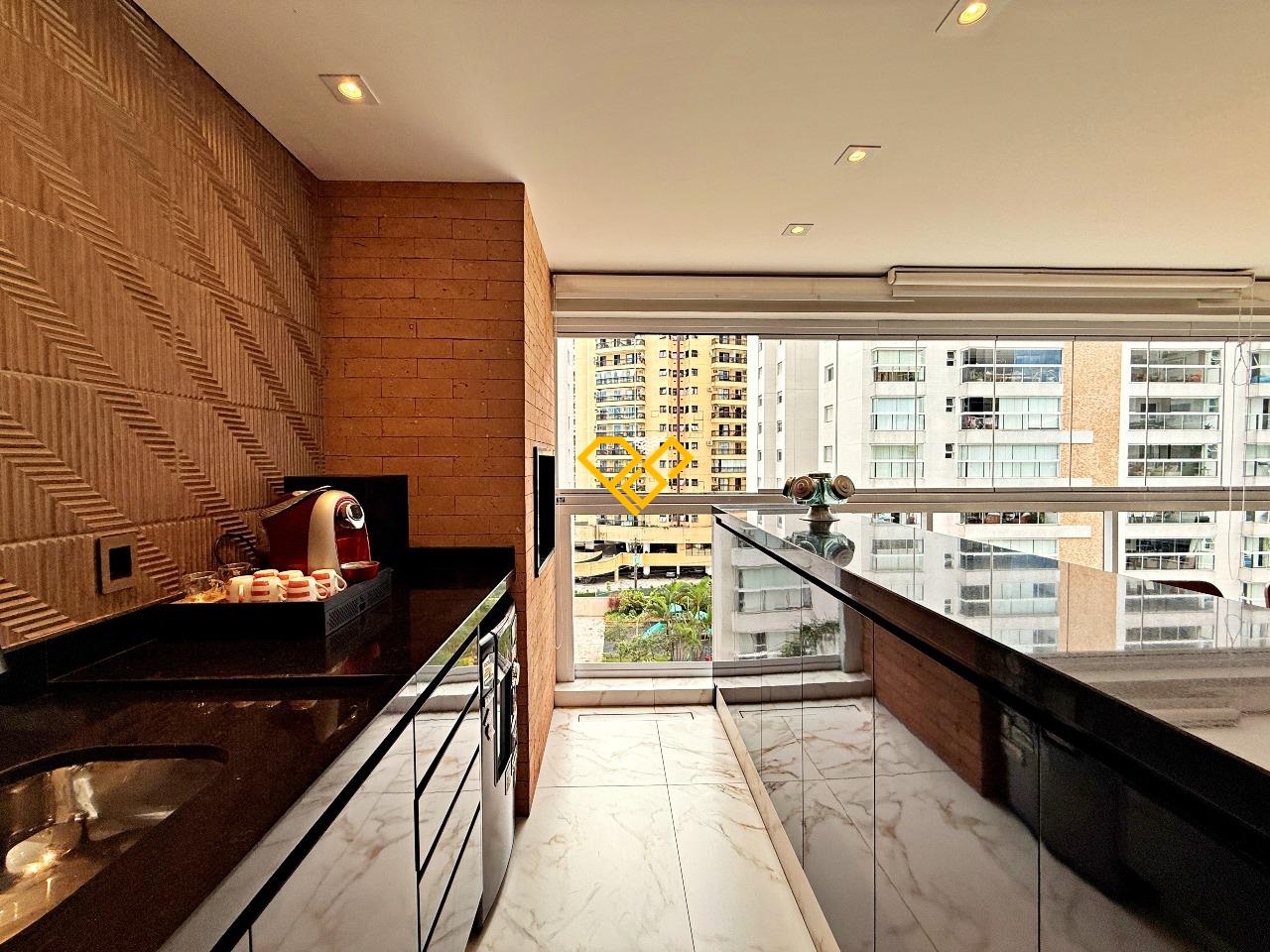 Apartamento à venda no Ponta da Praia: Varanda