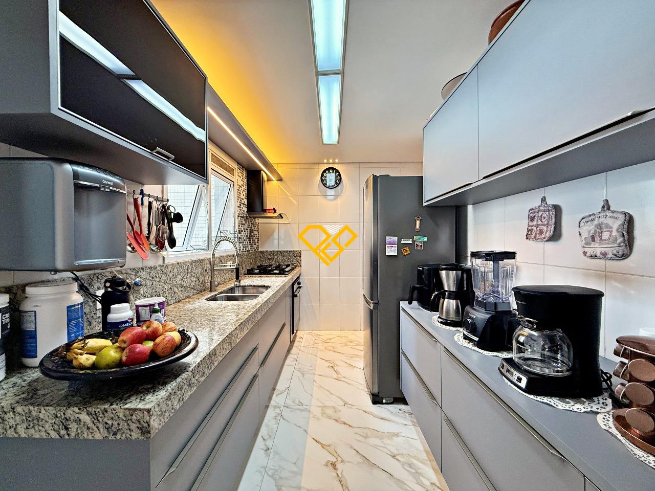 Apartamento à venda no Ponta da Praia: Cozinha