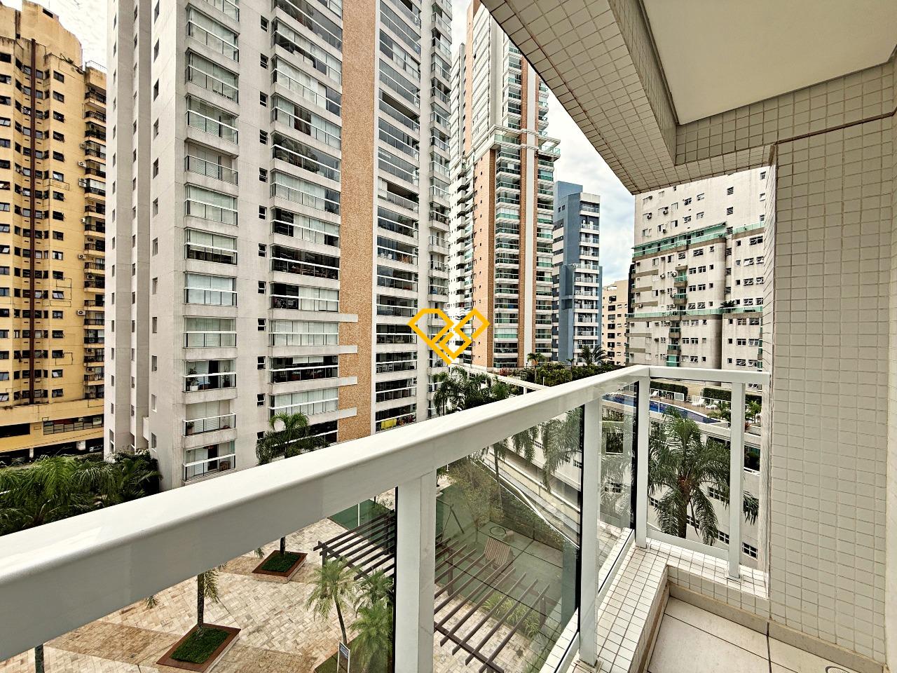 Apartamento à venda no Ponta da Praia: Varanda