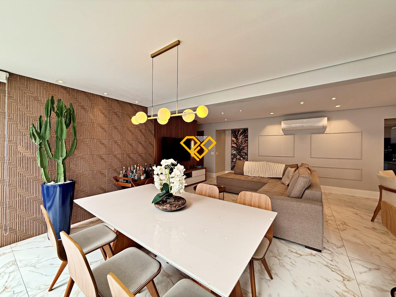 Apartamento à venda no Ponta da Praia: Sala