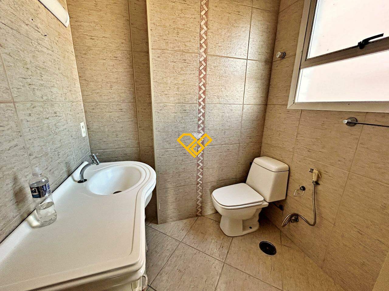 Cobertura à venda no Ponta da Praia: Wc suíte 2