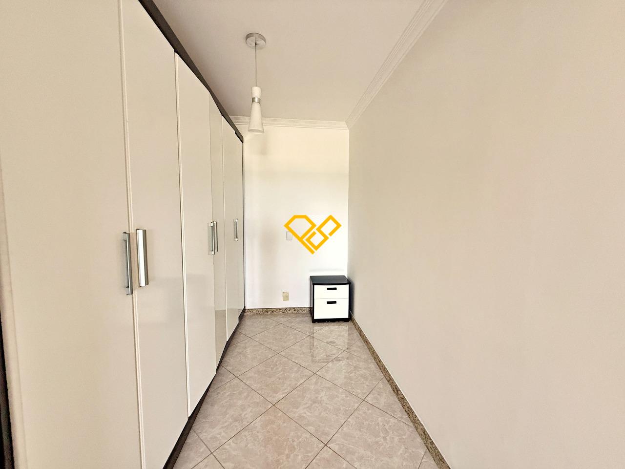 Apartamento à venda no Ponta da Praia: 