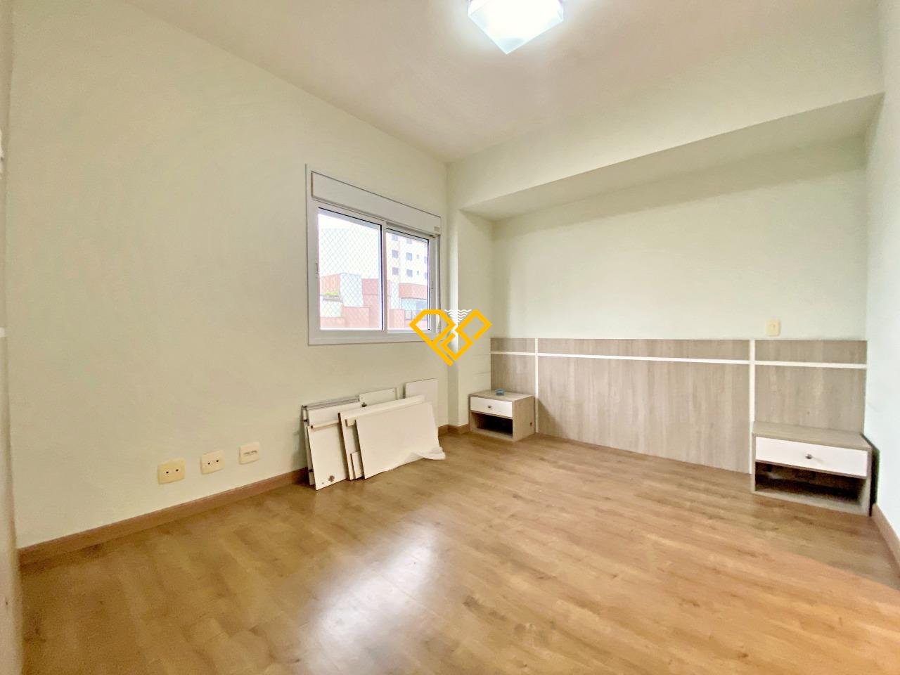 Apartamento à venda no Boqueirão: Dormitório 1 - suíte