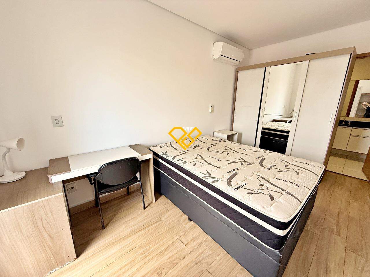 Apartamento à venda no Boqueirão: Dormitório 1 - suíte