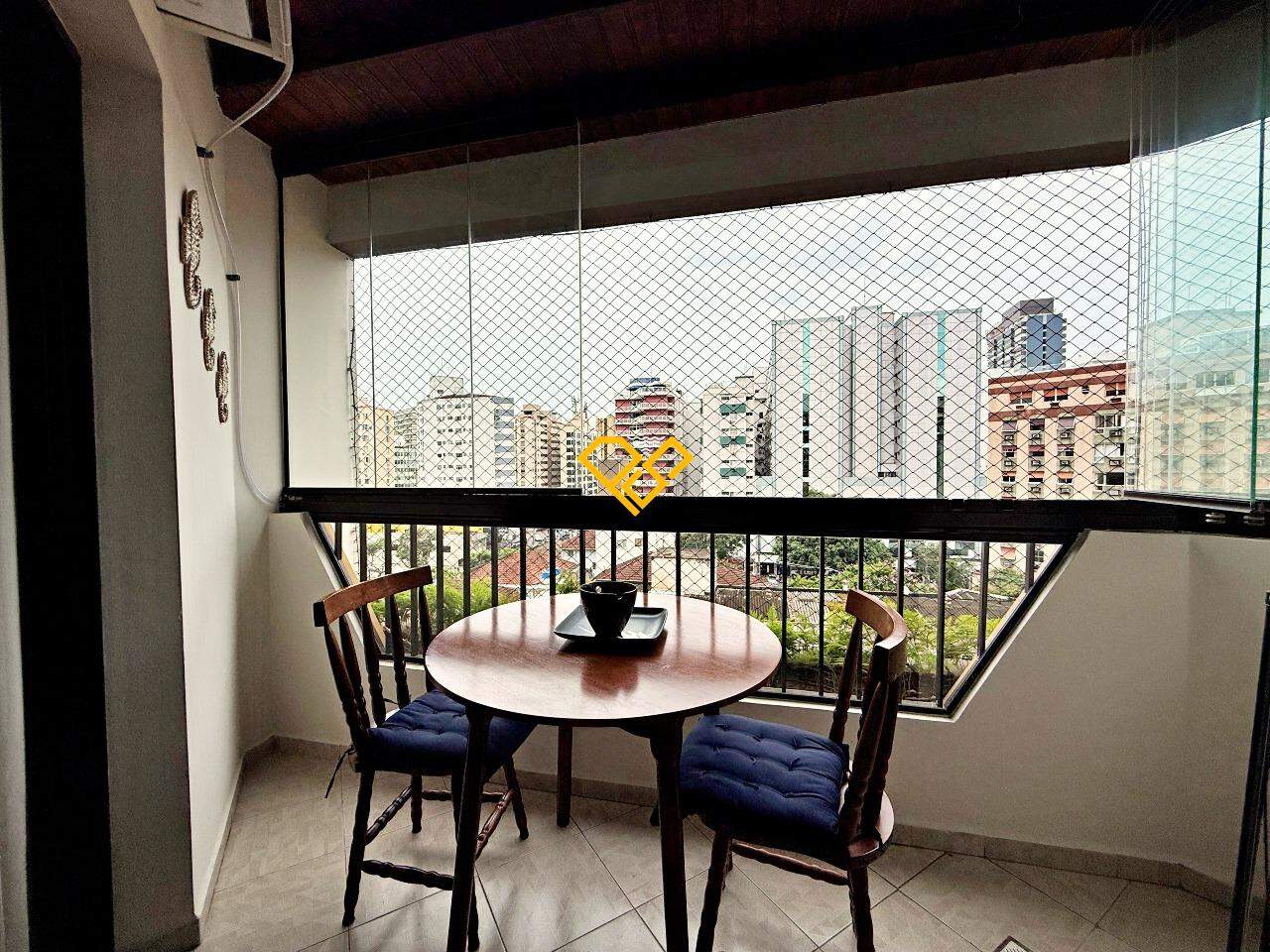 Apartamento à venda no Gonzaga: Varanda