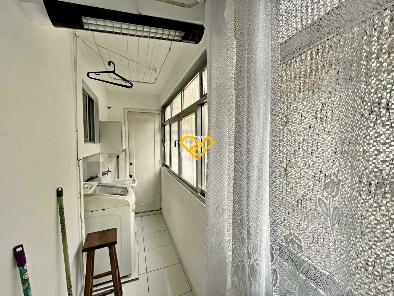 Apartamento à venda no Gonzaga: Área de serviço