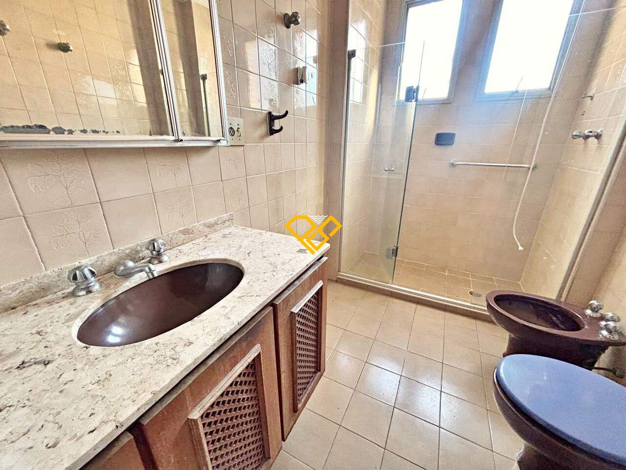 Apartamento à venda no Gonzaga: Wc suíte