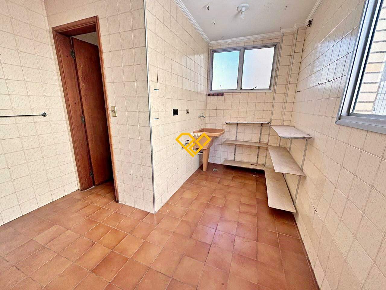 Apartamento à venda no Gonzaga: Área de serviço