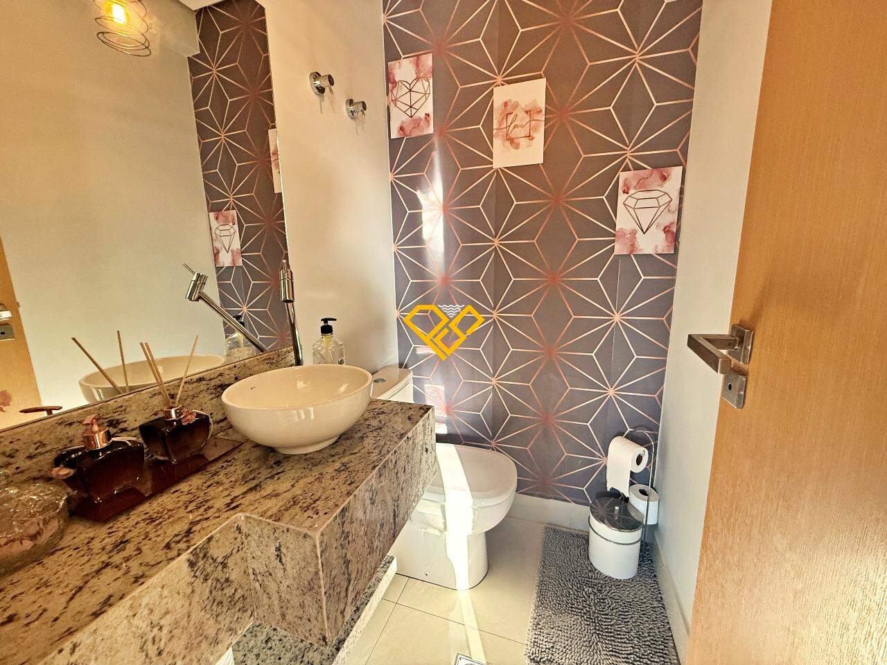 Apartamento à venda no Embaré: Lavabo