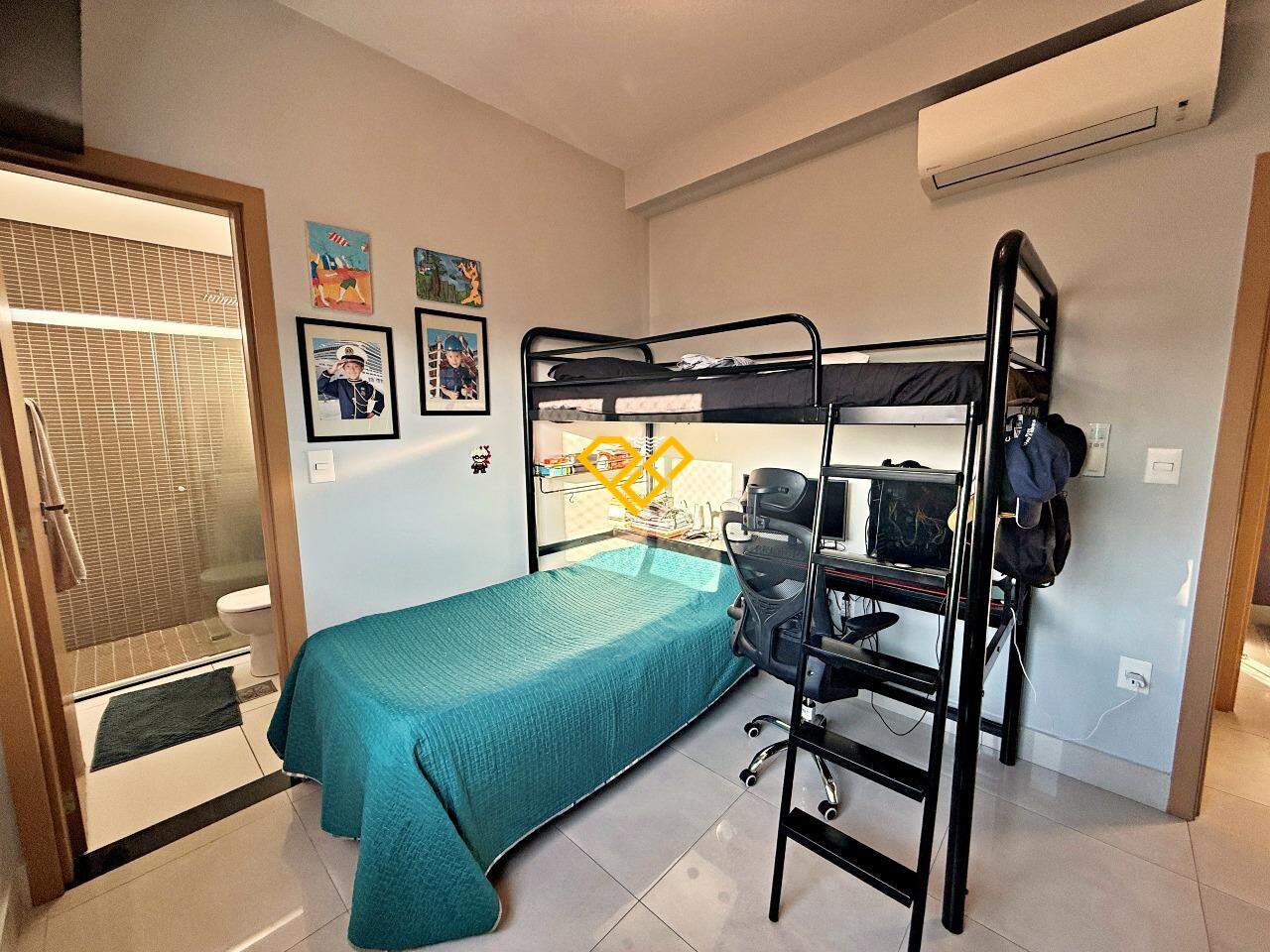 Apartamento à venda no Embaré: Suíte 2